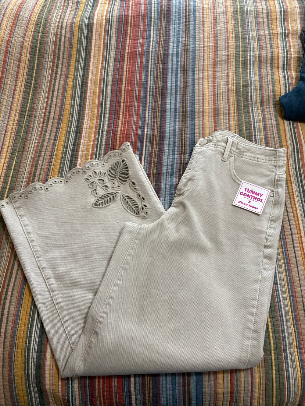 NWT Risen Eyelet Ankle Pant